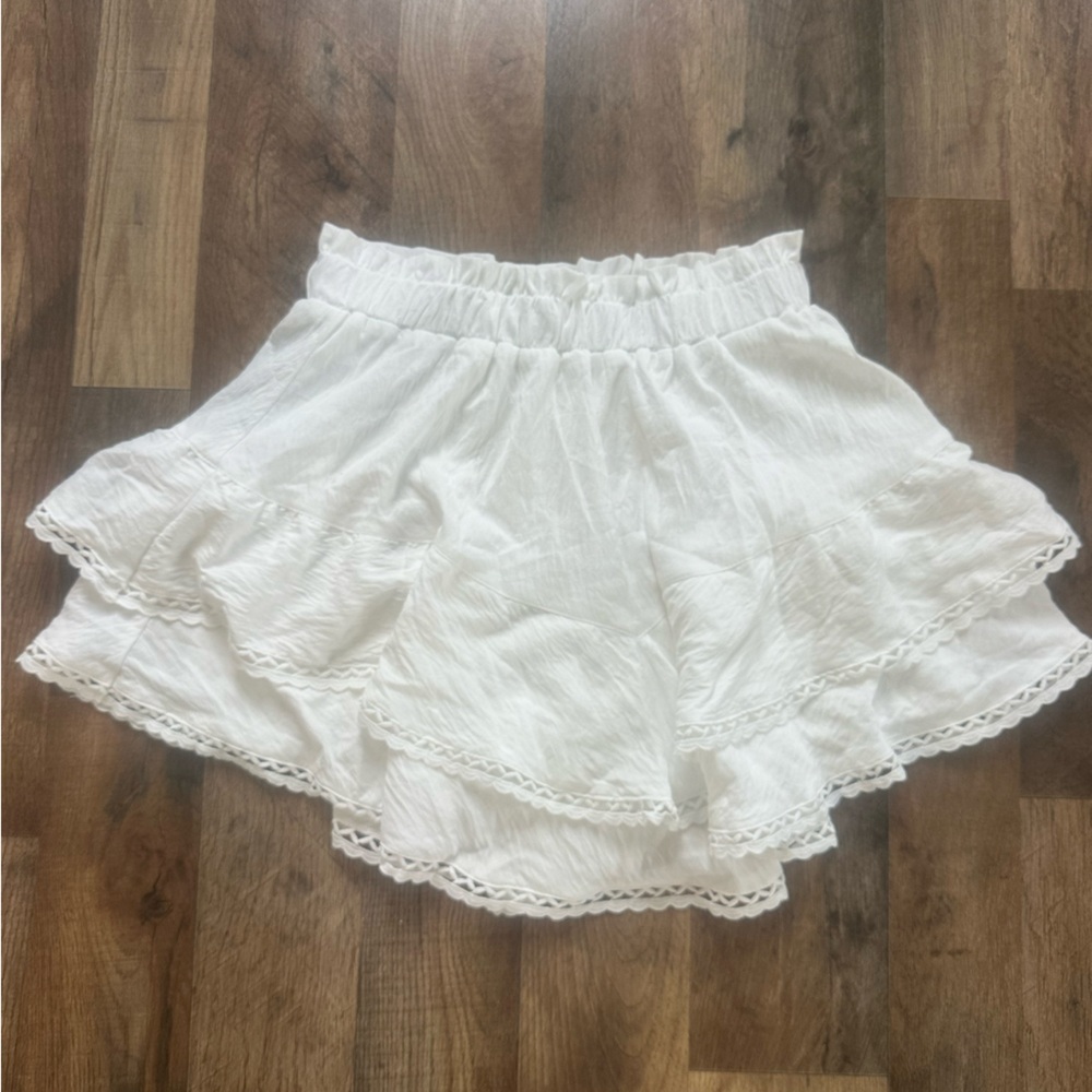 White Lace Trim Women Shorts